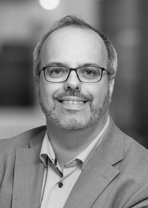 Dr. Andreas Grünes