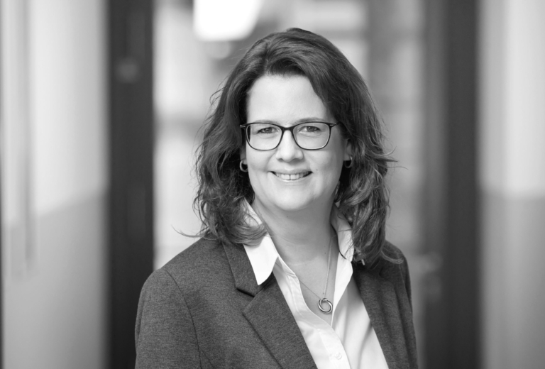 Dr. Verena Kloeters