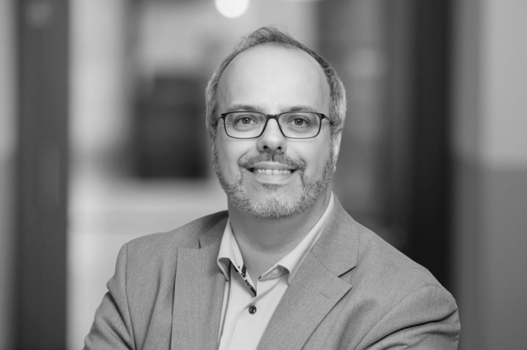 Dr. Andreas Grünes